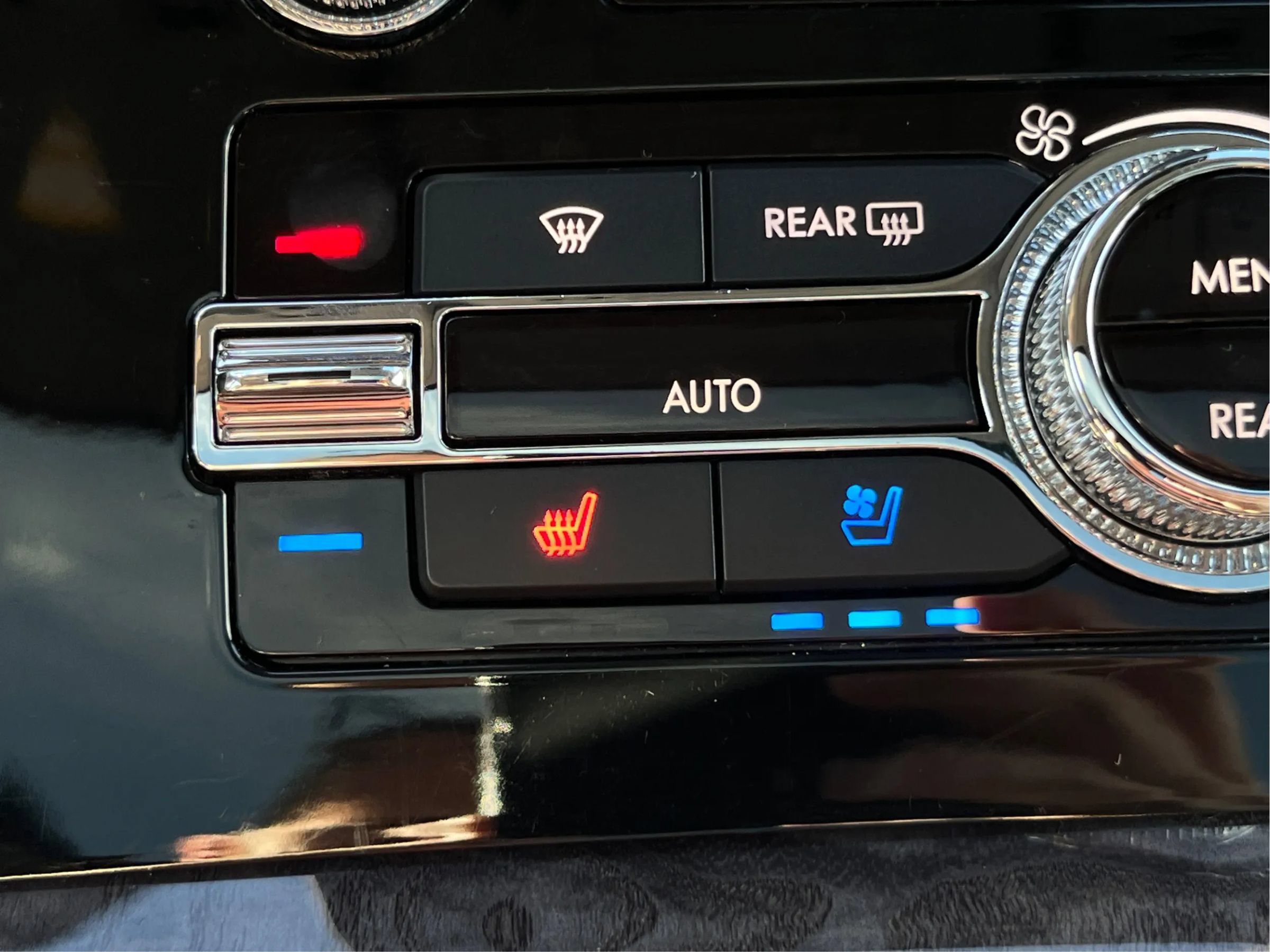 Used 2019 Lincoln Navigator L Reserve AWD/4WD image 38
