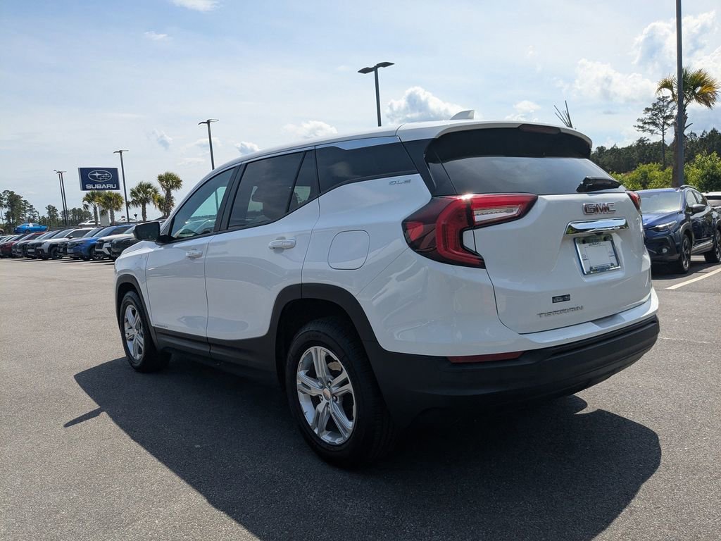 Used 2024 GMC Terrain SLE FWD image 6
