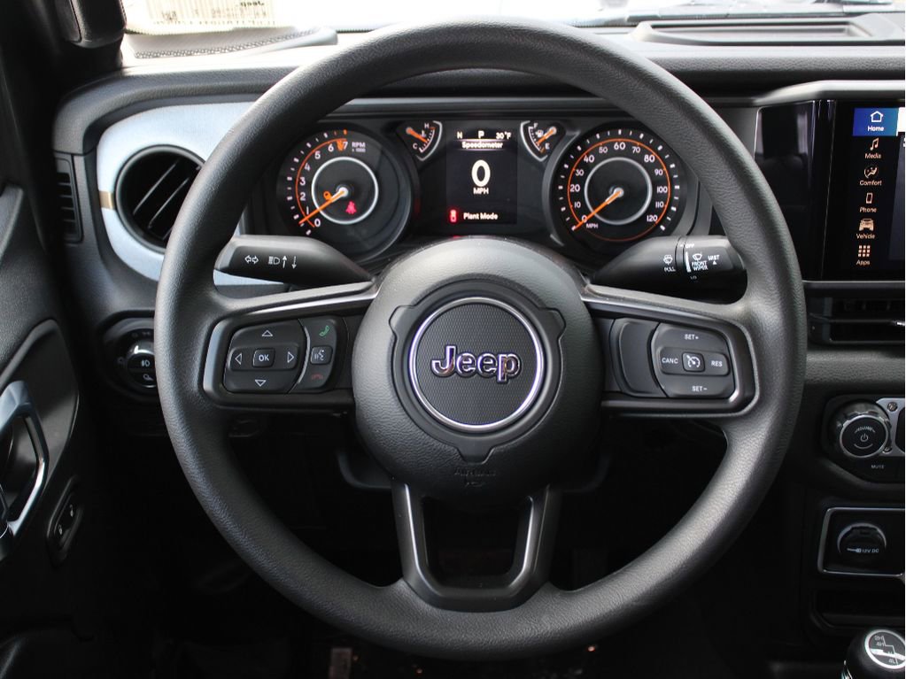 New 2026 Jeep Gladiator Sport image 18