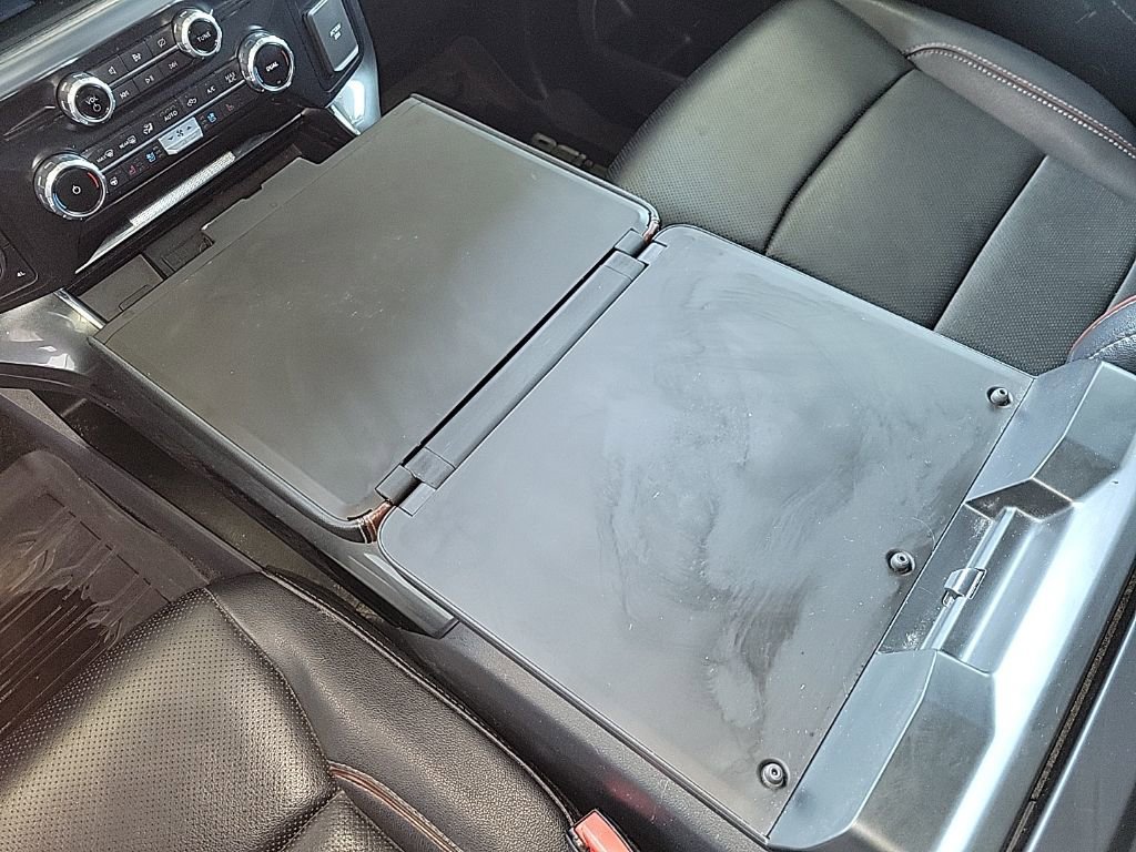 Used 2022 Ford F150 Lariat w/ Equipment Group 502A High image 9