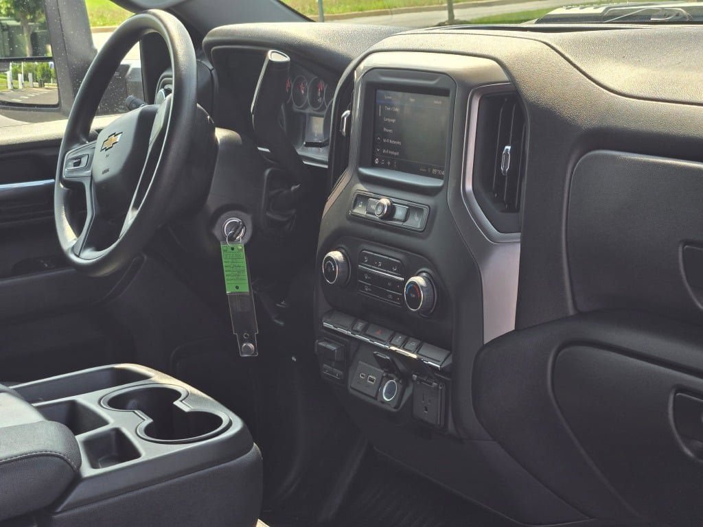 Used 2023 Chevrolet Silverado 3500 W/T w/ WT Convenience Package AWD/4WD image 9