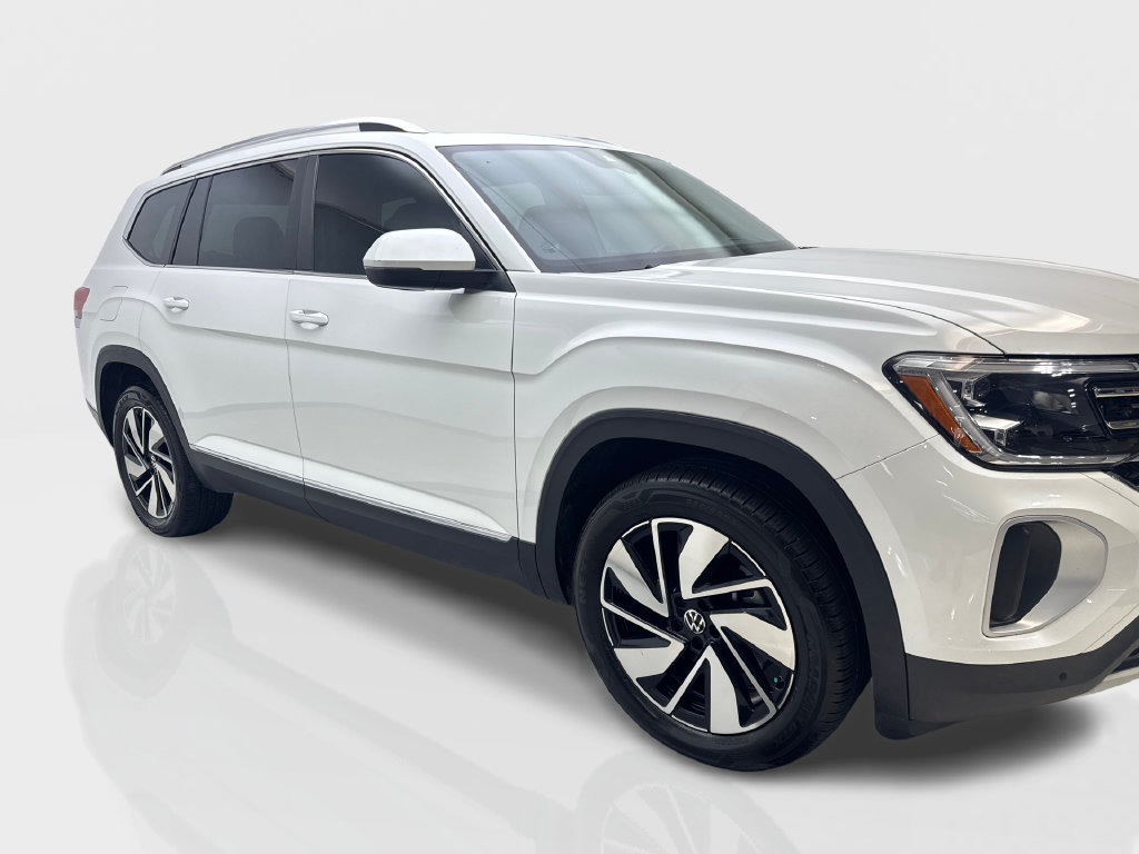 Used 2025 Volkswagen Atlas SEL AWD/4WD image 14