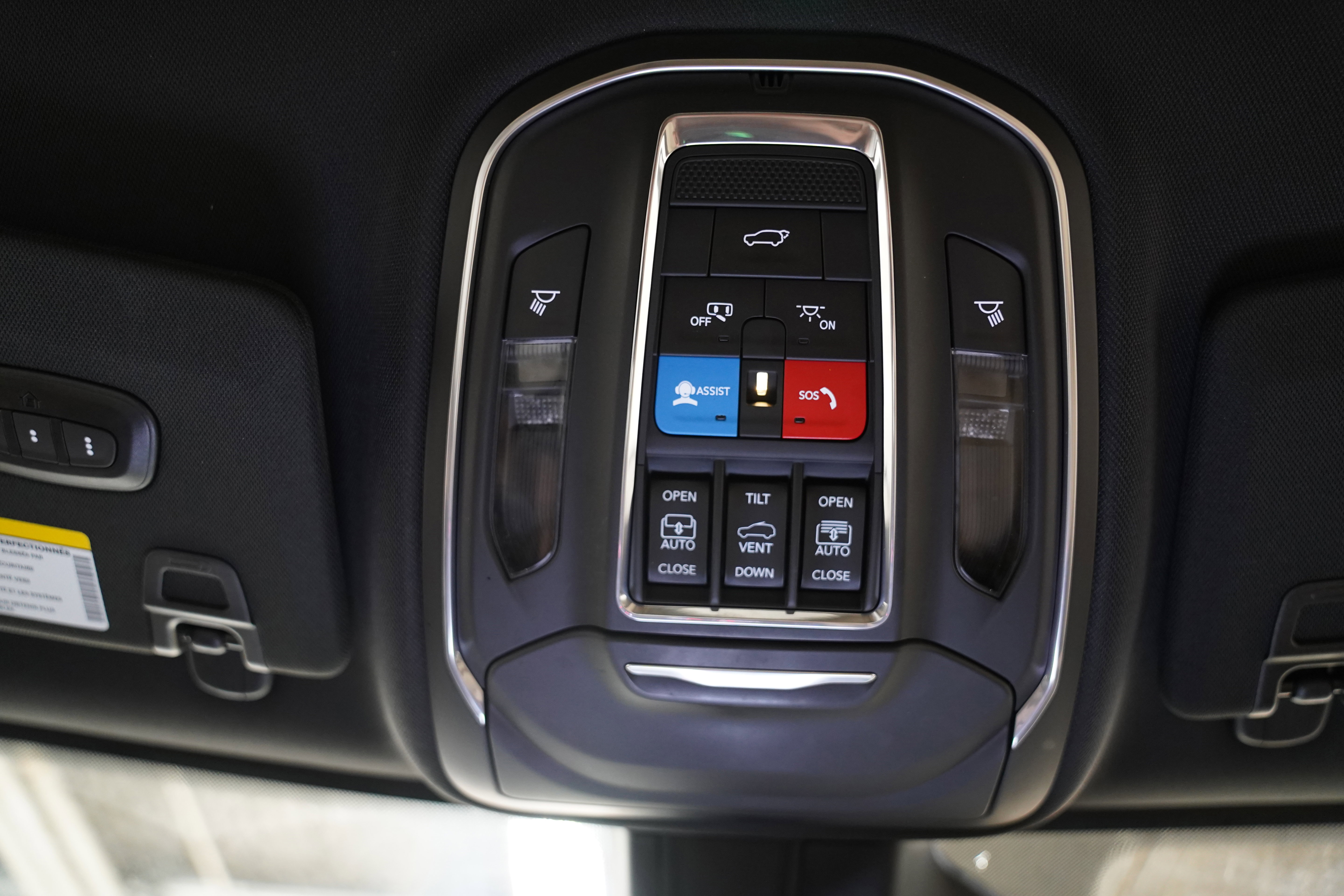 Used 2023 Jeep Grand Cherokee Limited AWD/4WD image 27