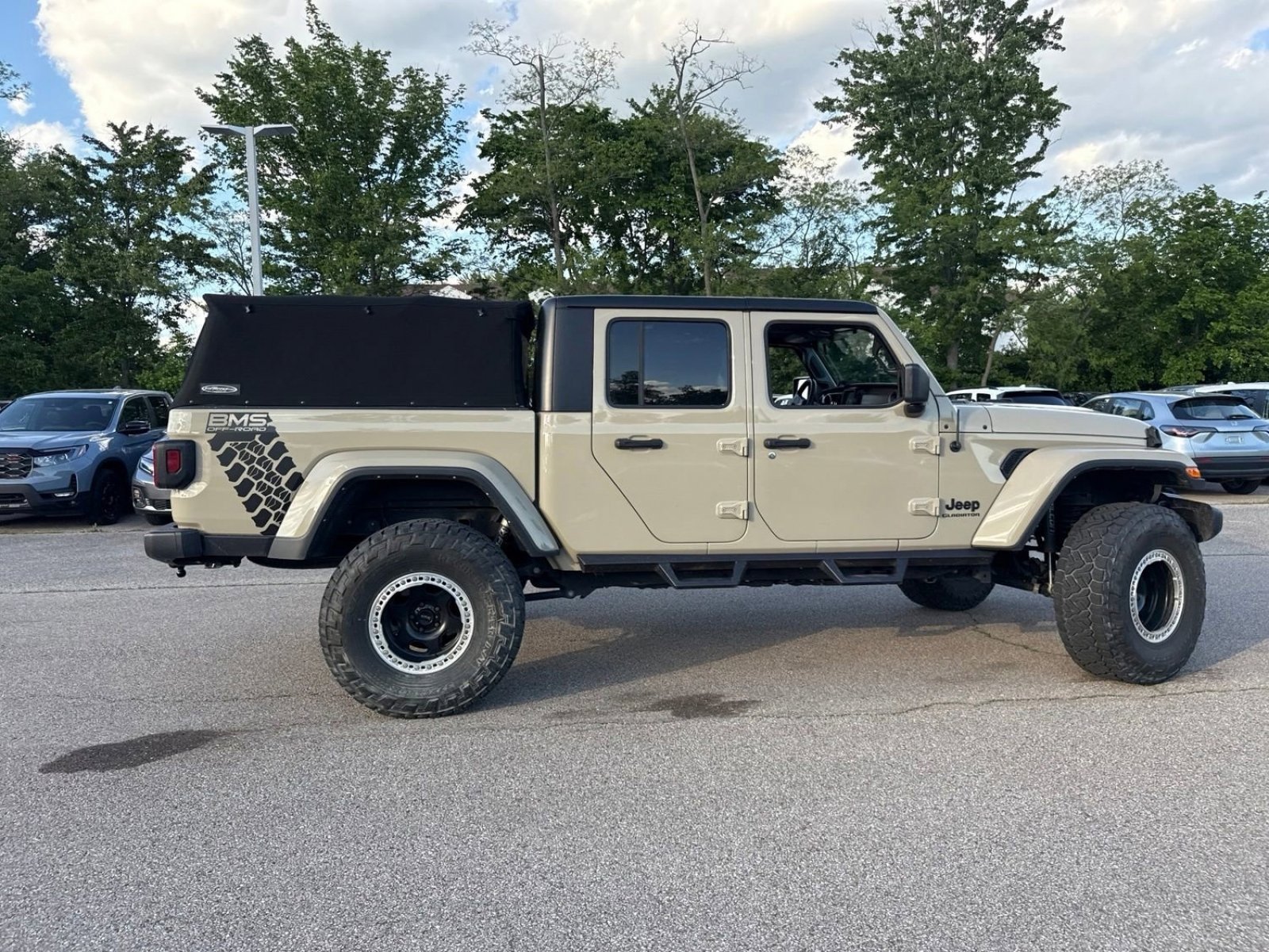 Used 2022 Jeep Gladiator Sport AWD/4WD image 31