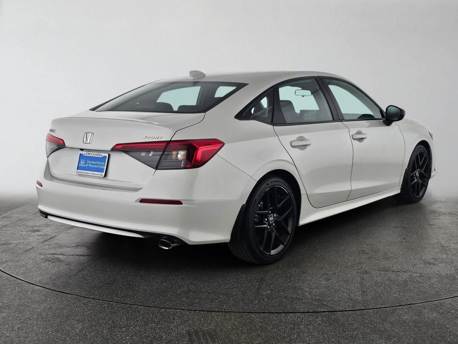 Used 2023 Honda Civic Sport image 3