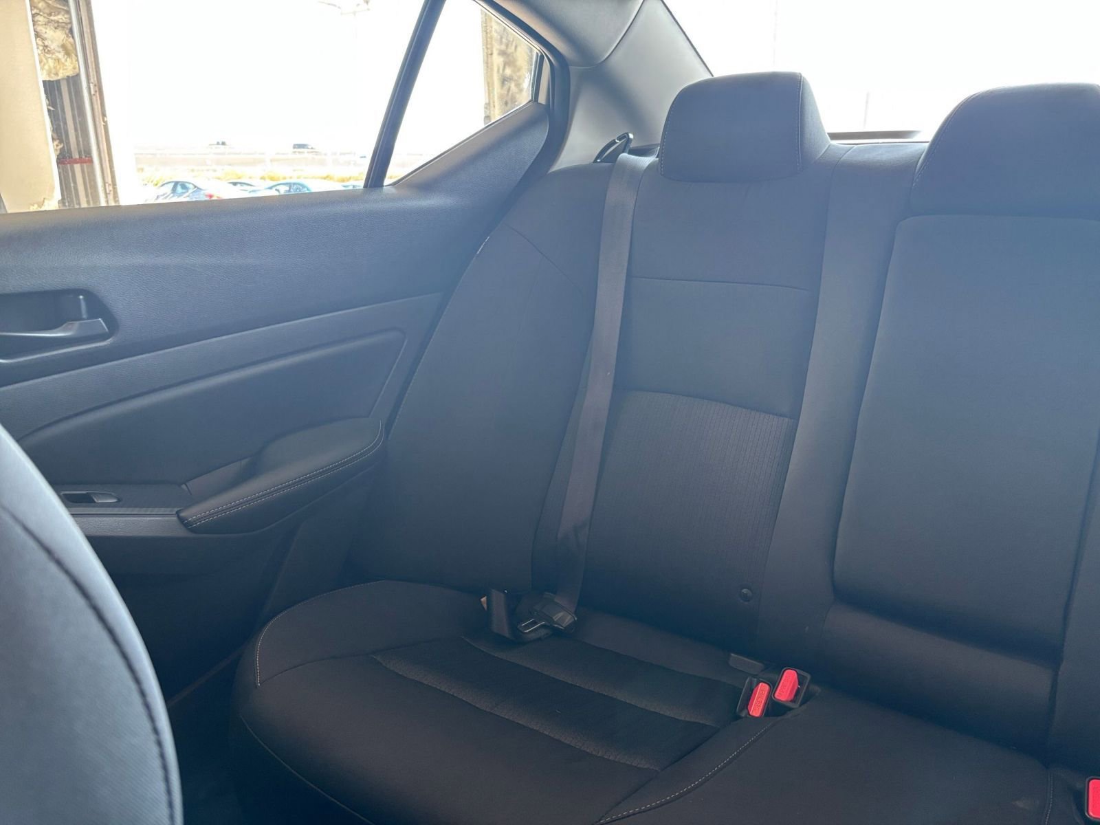 Used 2025 Nissan Altima 2.5 SV FWD image 39