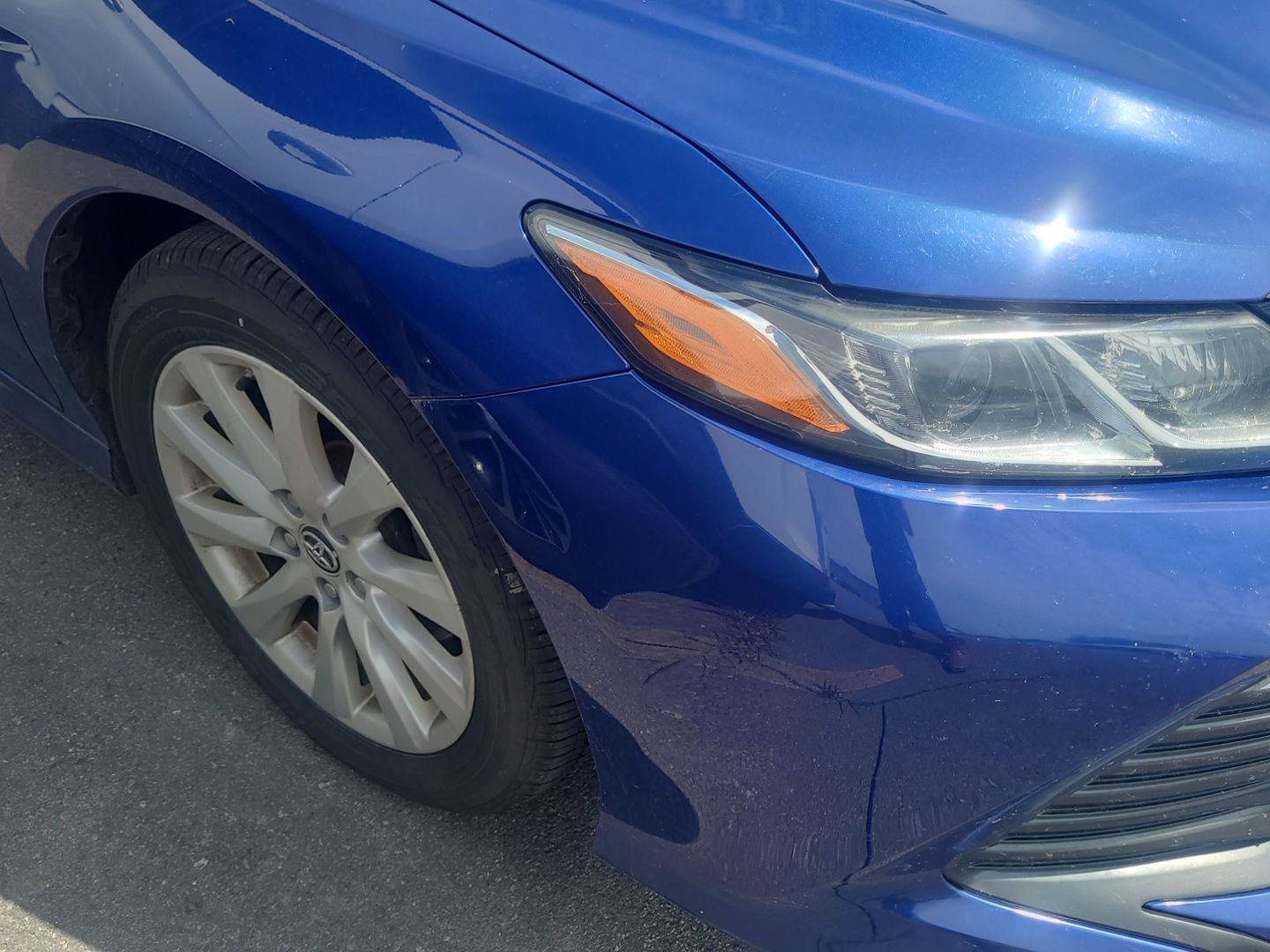 Used 2018 Toyota Camry LE FWD image 8