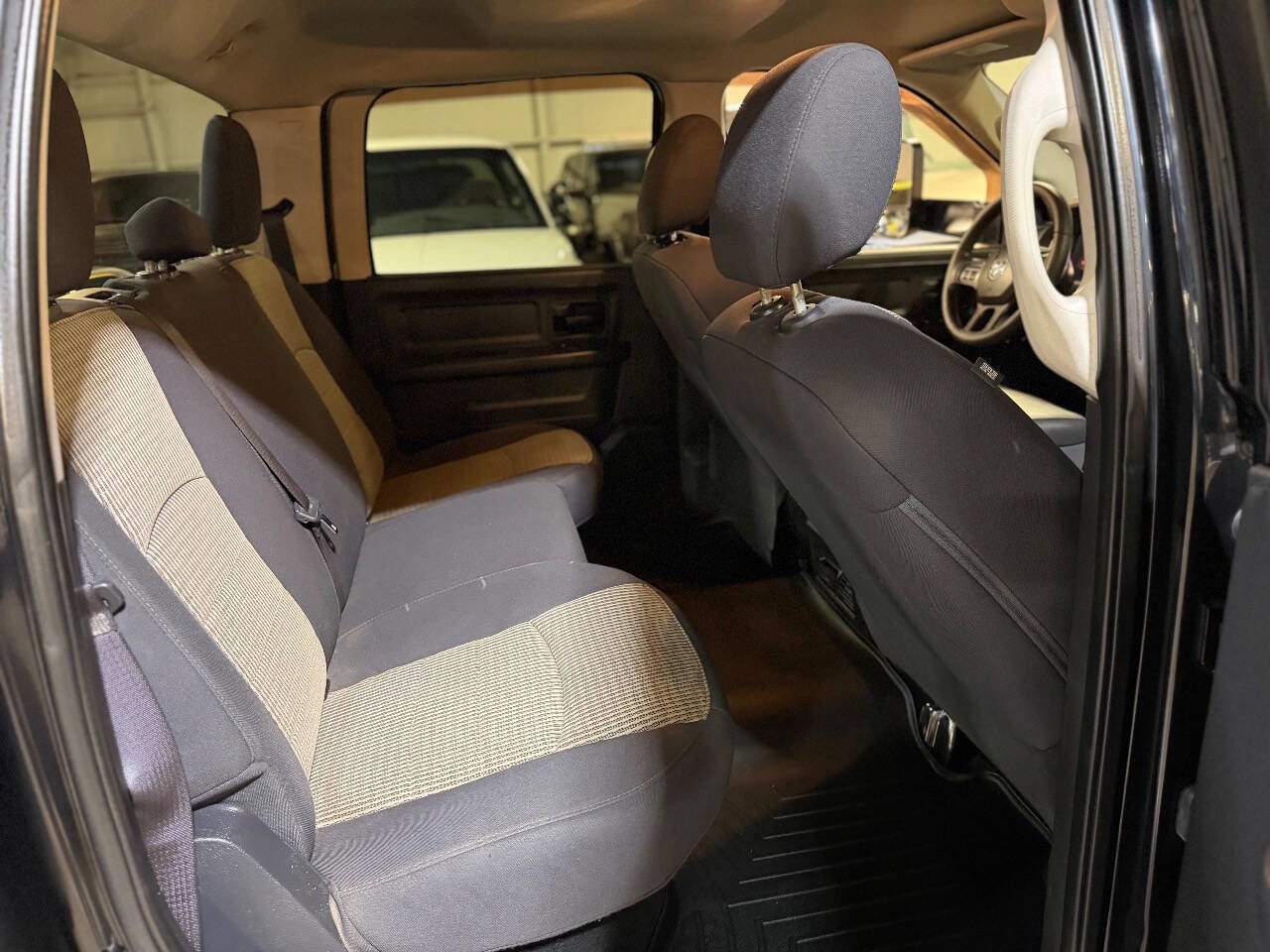 Used 2012 RAM 3500 ST w/ Chrome Appearance Group AWD/4WD image 13