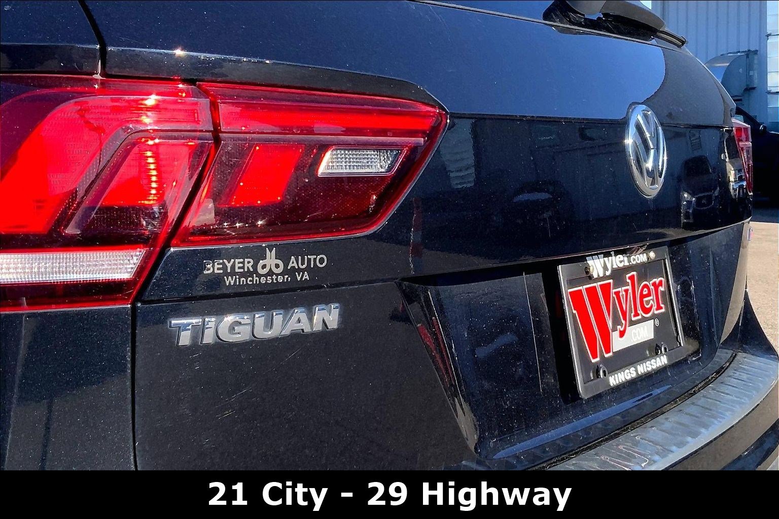 Used 2019 Volkswagen Tiguan S w/ Driver Assistance Package image 8