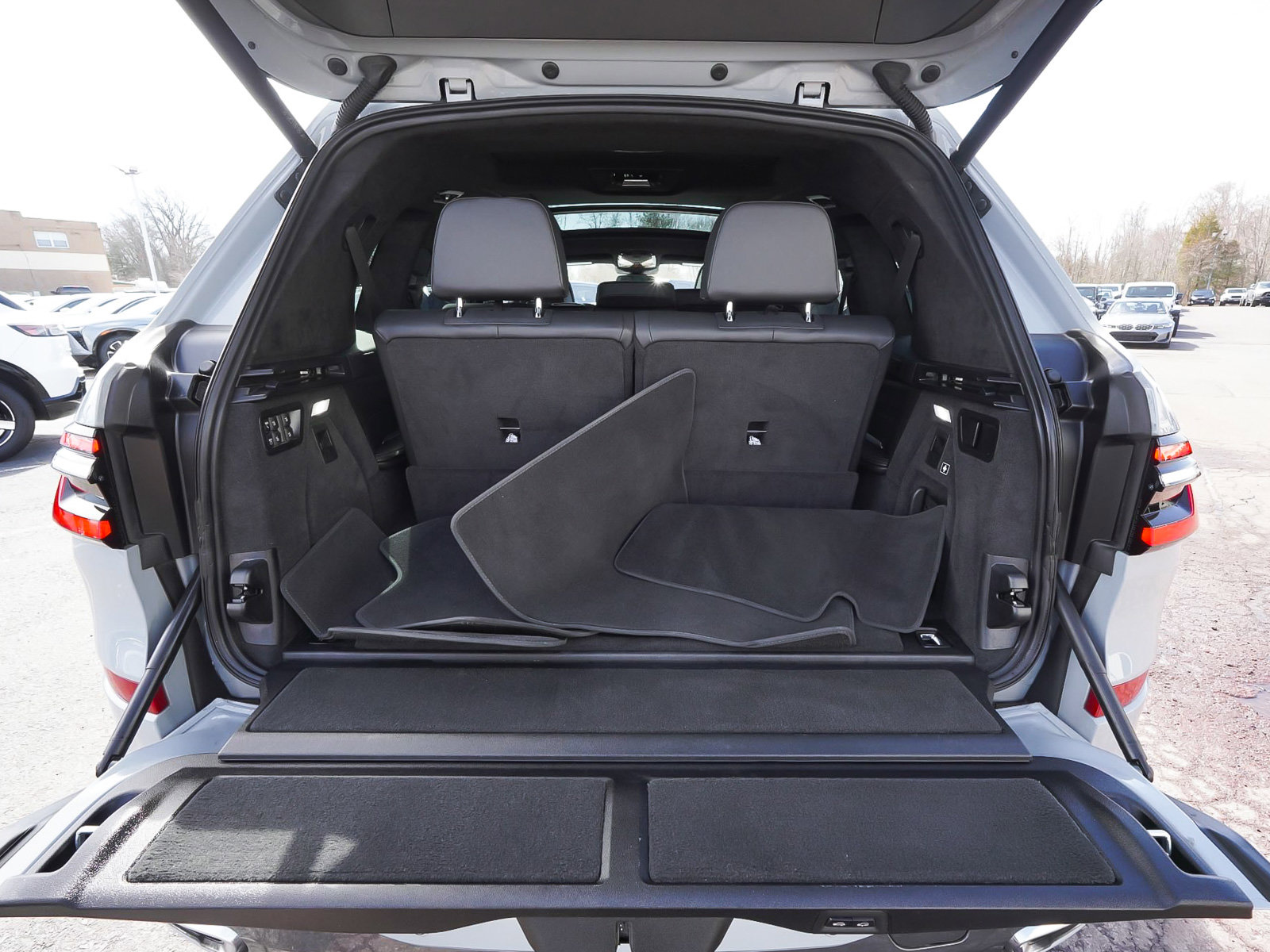 Used 2025 BMW X7 xDrive40i image 53