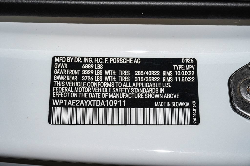 New 2026 Porsche Cayenne Coupe AWD/4WD image 30