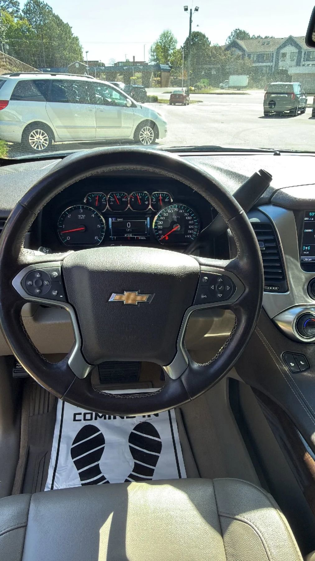 Used 2019 Chevrolet Tahoe LT w/ LT Signature Package AWD/4WD image 16