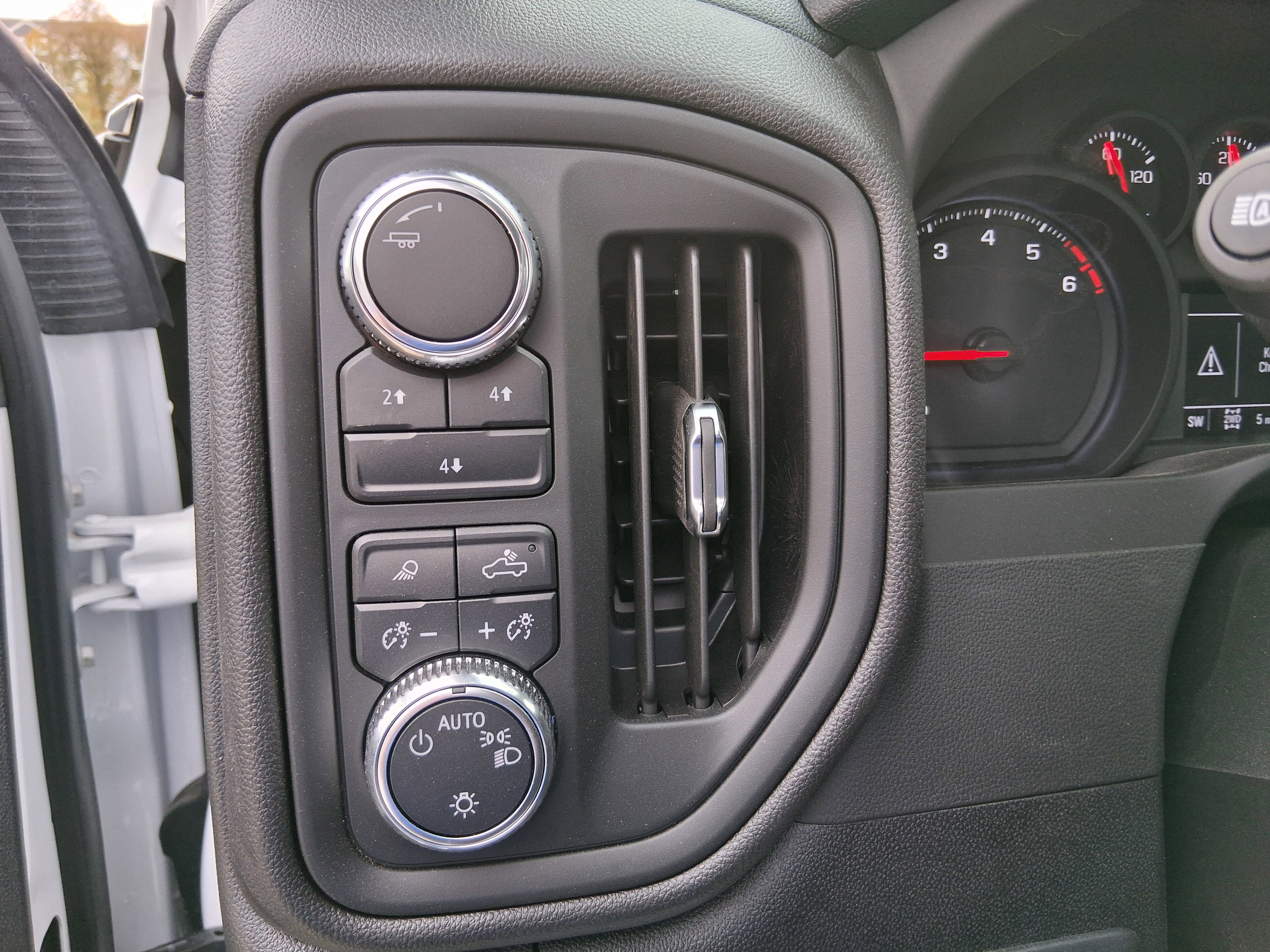 New 2025 GMC Sierra 3500 Pro w/ Convenience Package image 22