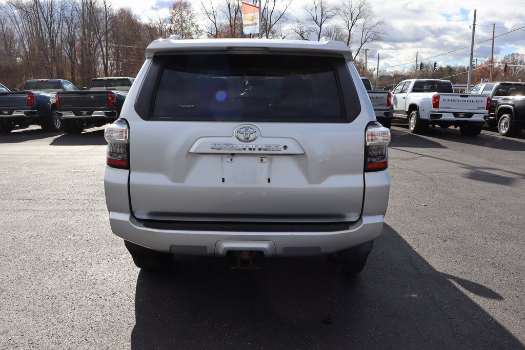 Used 2016 Toyota 4Runner SR5 image 36