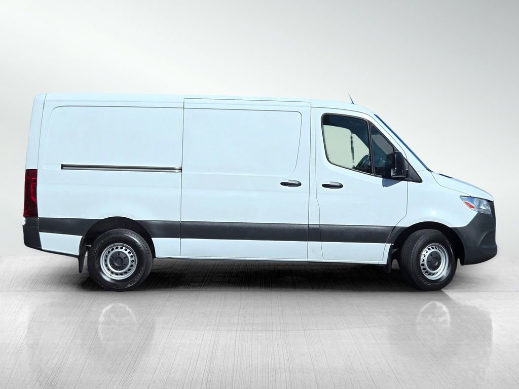 Used 2023 Mercedes-Benz Sprinter 144 Cargo image 3