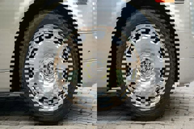 Used 2013 Rolls-Royce Phantom Sedan image 38