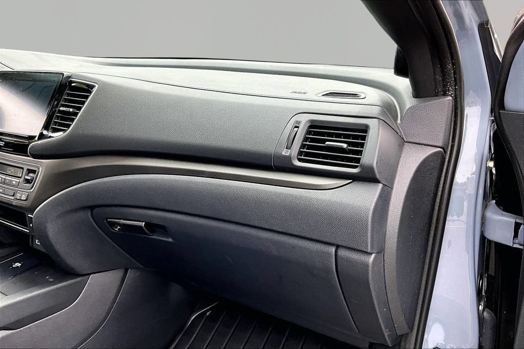 Certified 2024 Honda Ridgeline TrailSport image 18