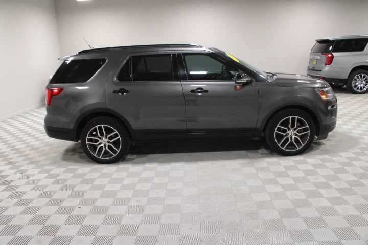 Used 2018 Ford Explorer Sport AWD/4WD image 13