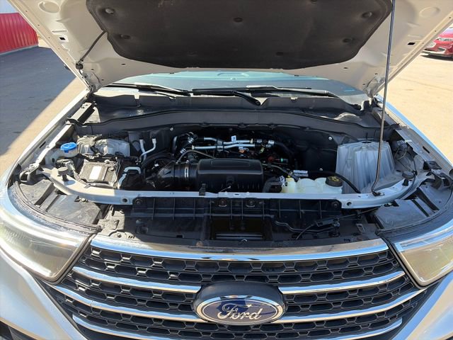 Used 2022 Ford Explorer XLT image 48
