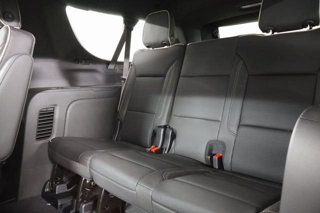New 2026 Chevrolet Suburban Premier w/ Sun And Tow Package AWD/4WD image 30