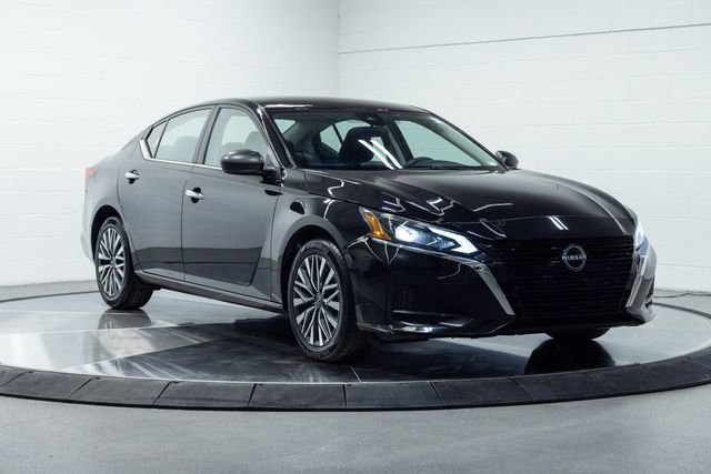 Used 2024 Nissan Altima 2.5 SV image 4