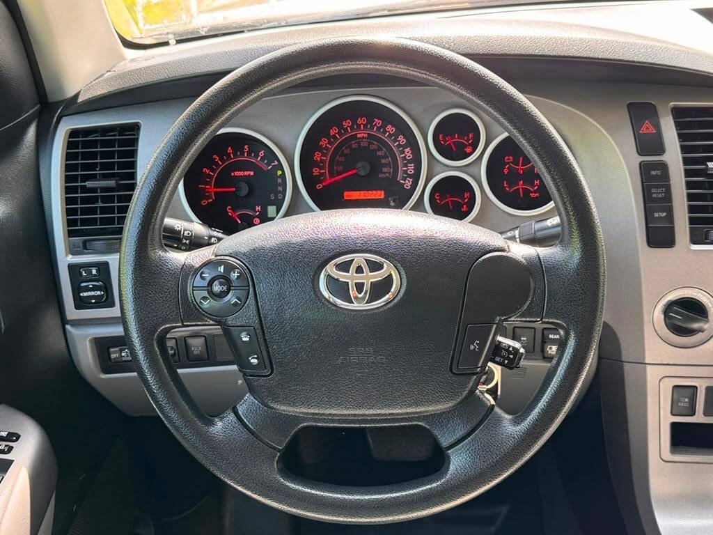 Used 2012 Toyota Tundra 4x4 Double Cab w/ SR5 Pkg image 18