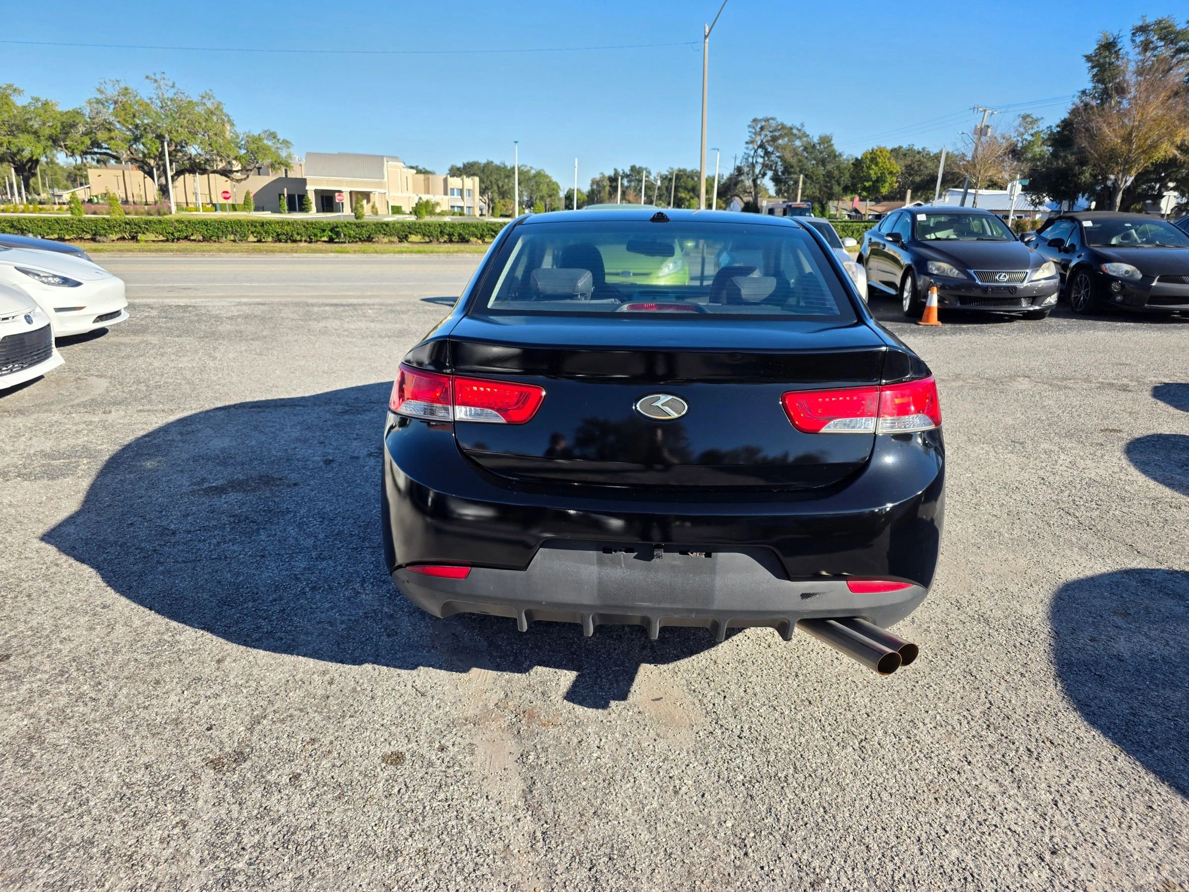 Used 2012 Kia Forte Koup SX w/ Tech Pkg image 6