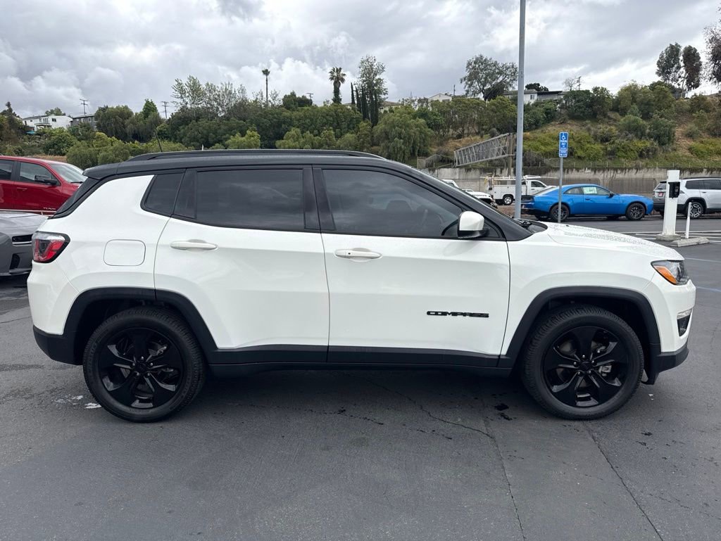 Certified 2019 Jeep Compass Latitude FWD image 9