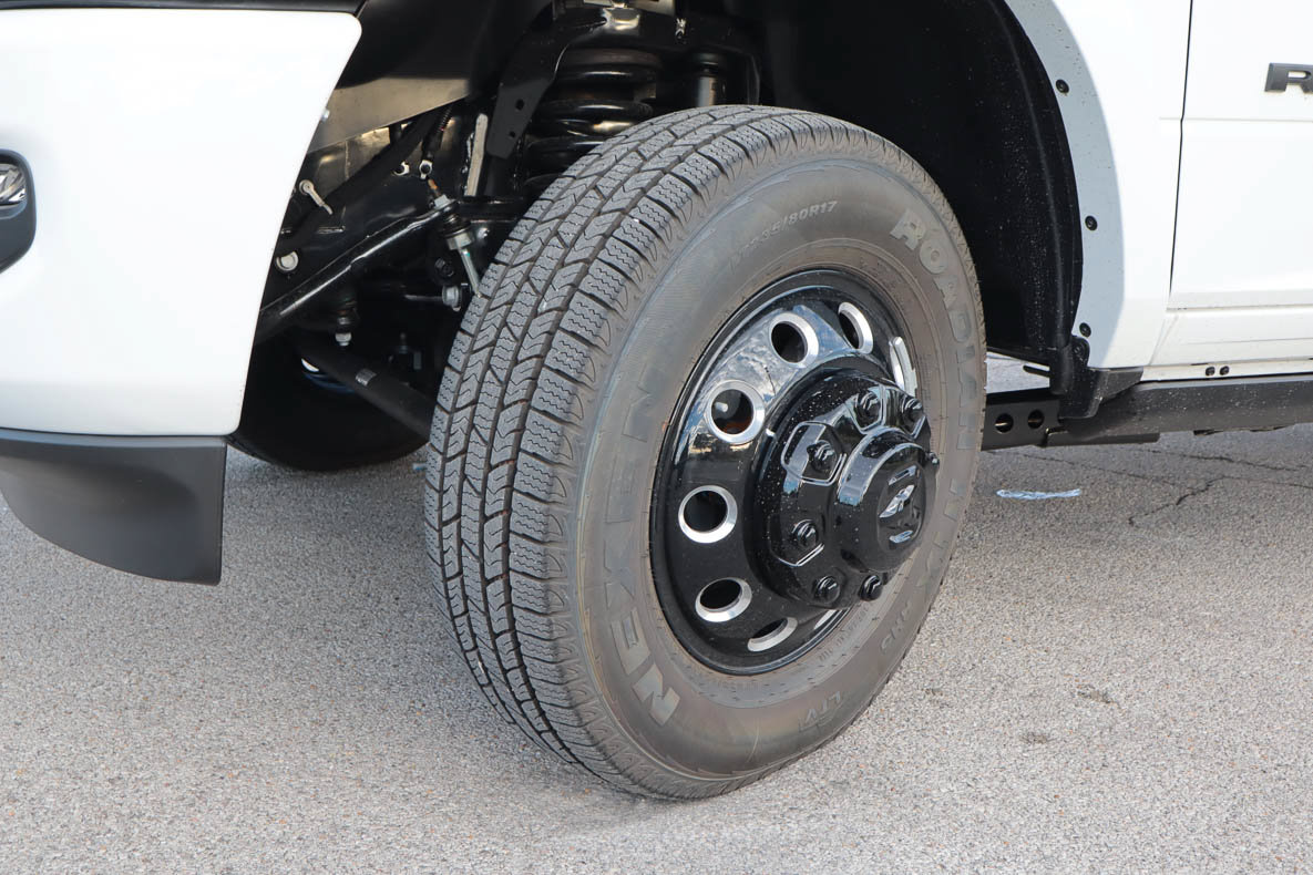 New 2027 RAM 3500 Limited AWD/4WD image 17