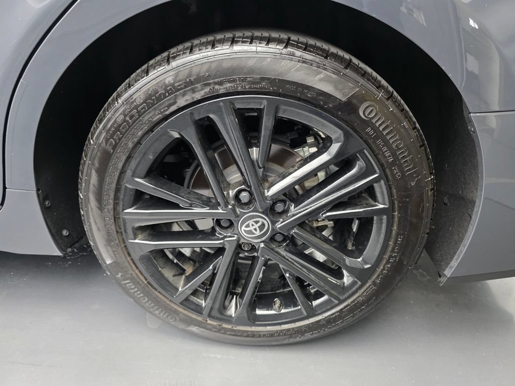 Used 2025 Toyota Camry SE FWD image 16