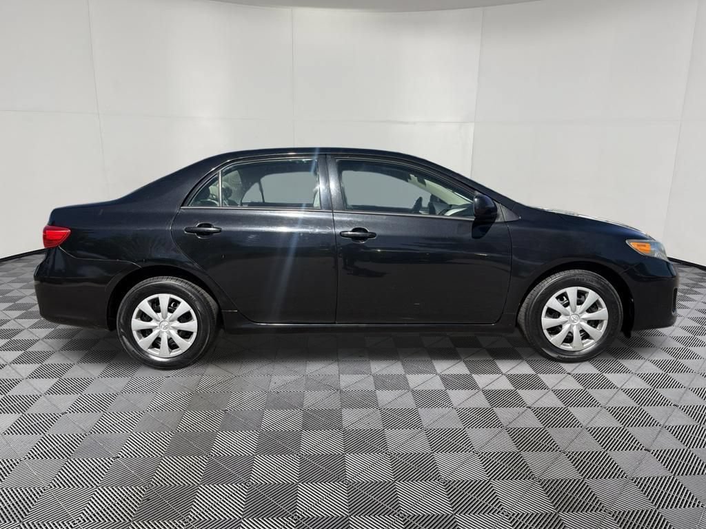 Used 2013 Toyota Corolla L w/ Protection Pkg FWD image 10