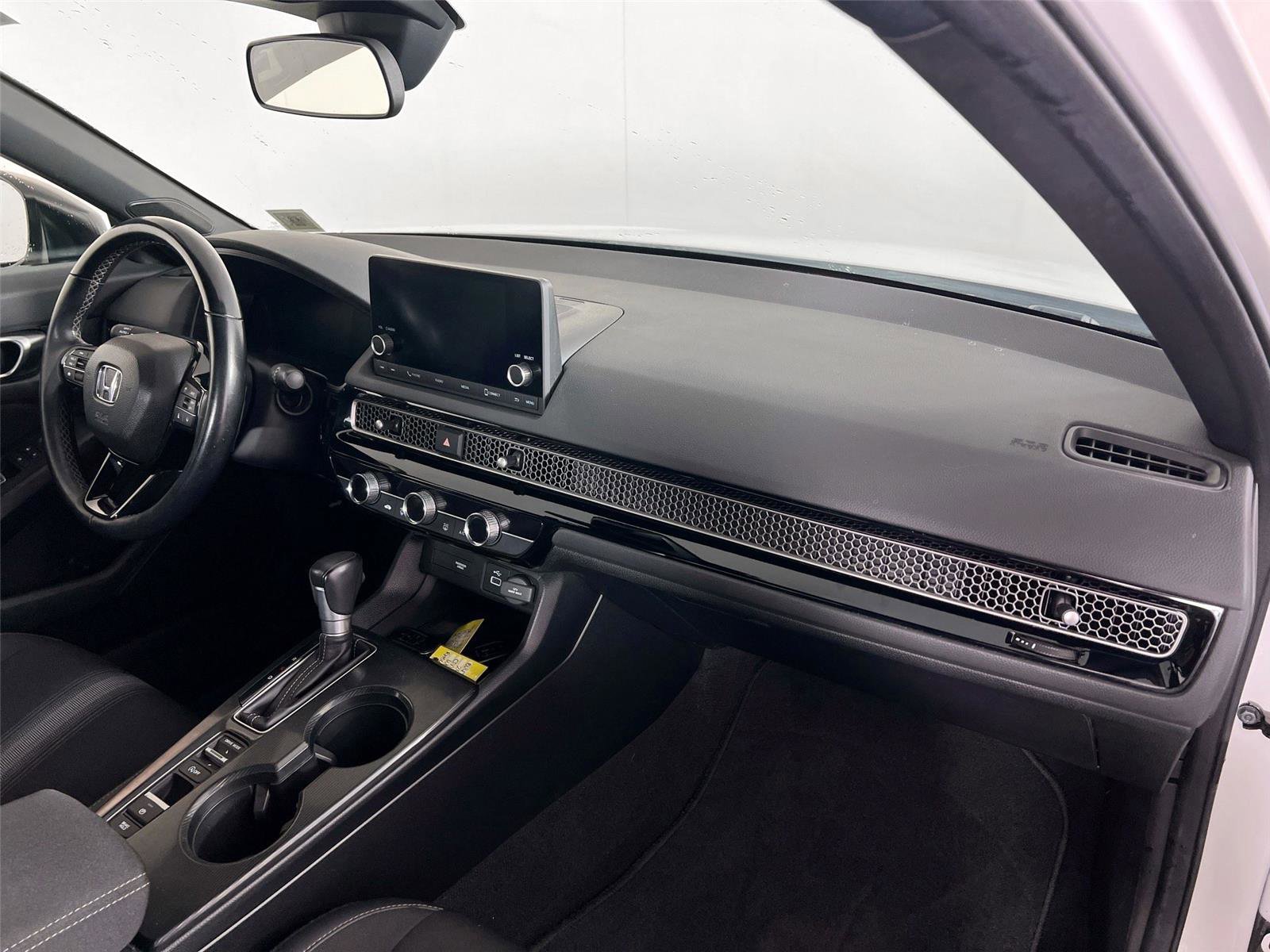 Used 2024 Honda Civic Sport image 27