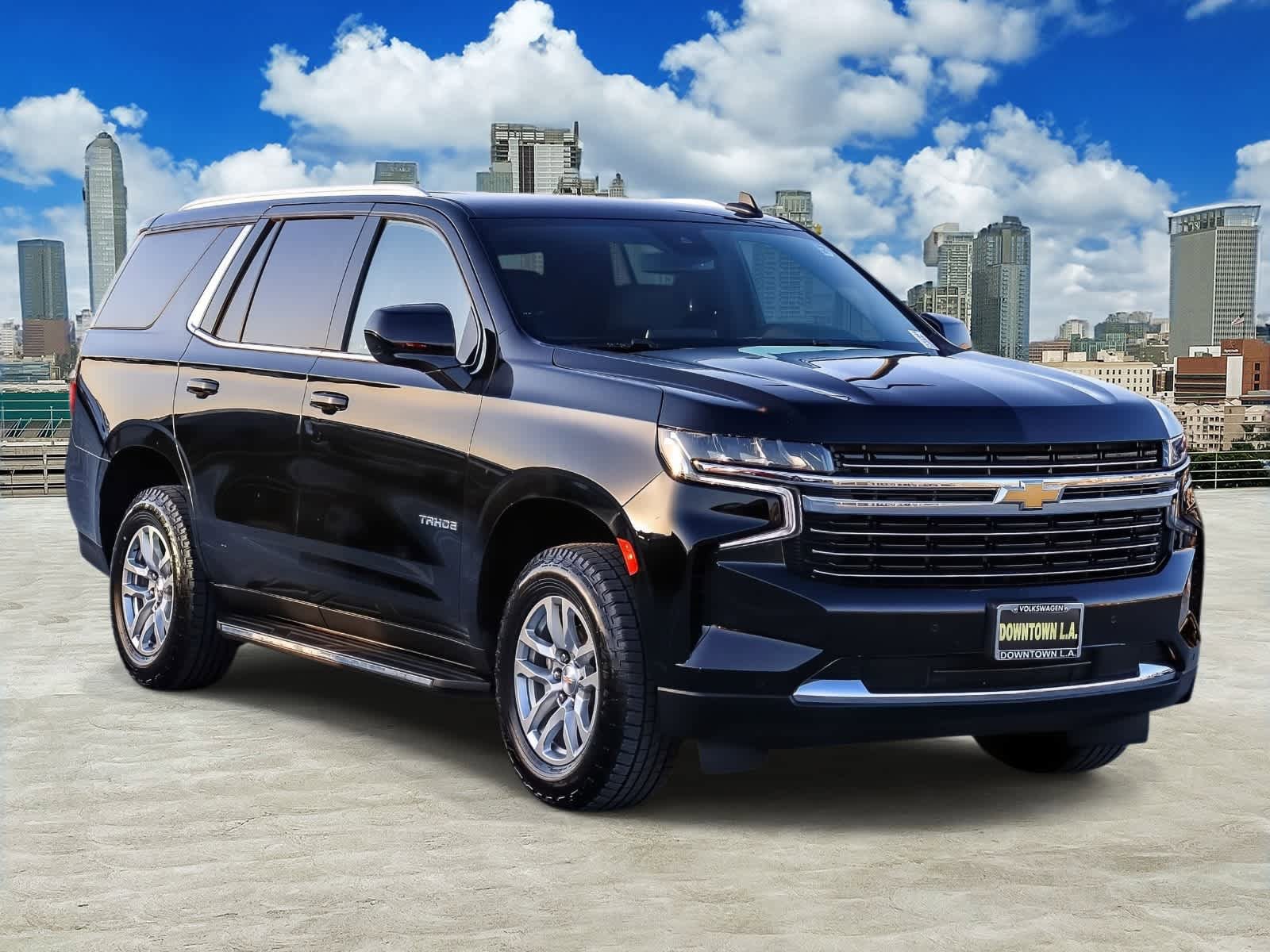Used 2024 Chevrolet Tahoe LT RWD image 3