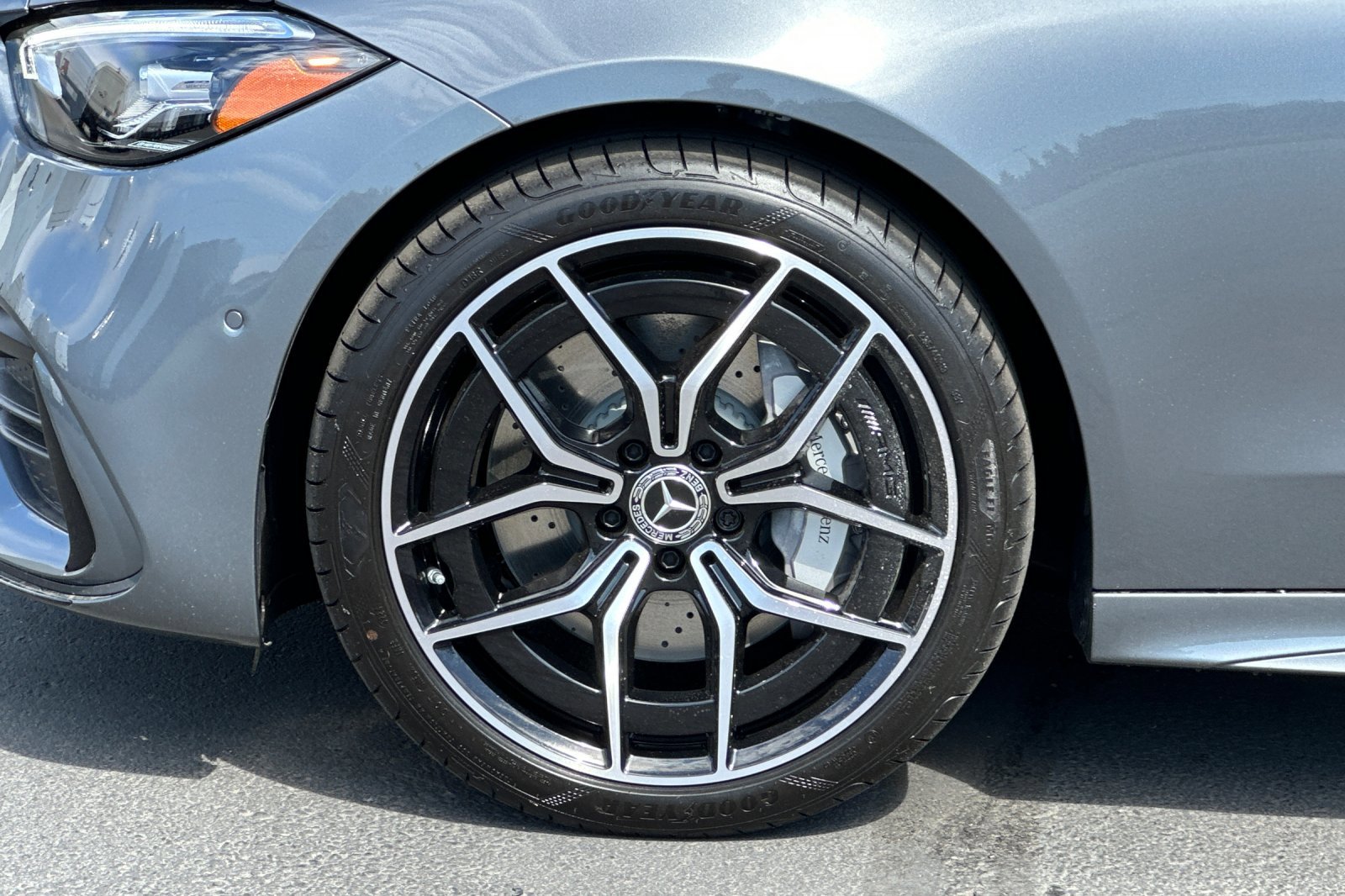 New 2025 Mercedes-Benz C 300 Sedan image 25