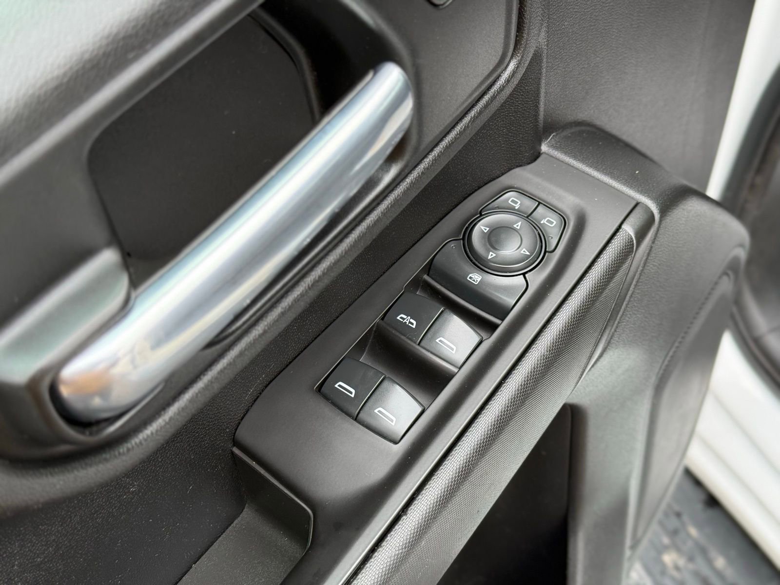 Used 2020 GMC Sierra 1500 4x4 Crew Cab w/ Sierra Value Package image 13