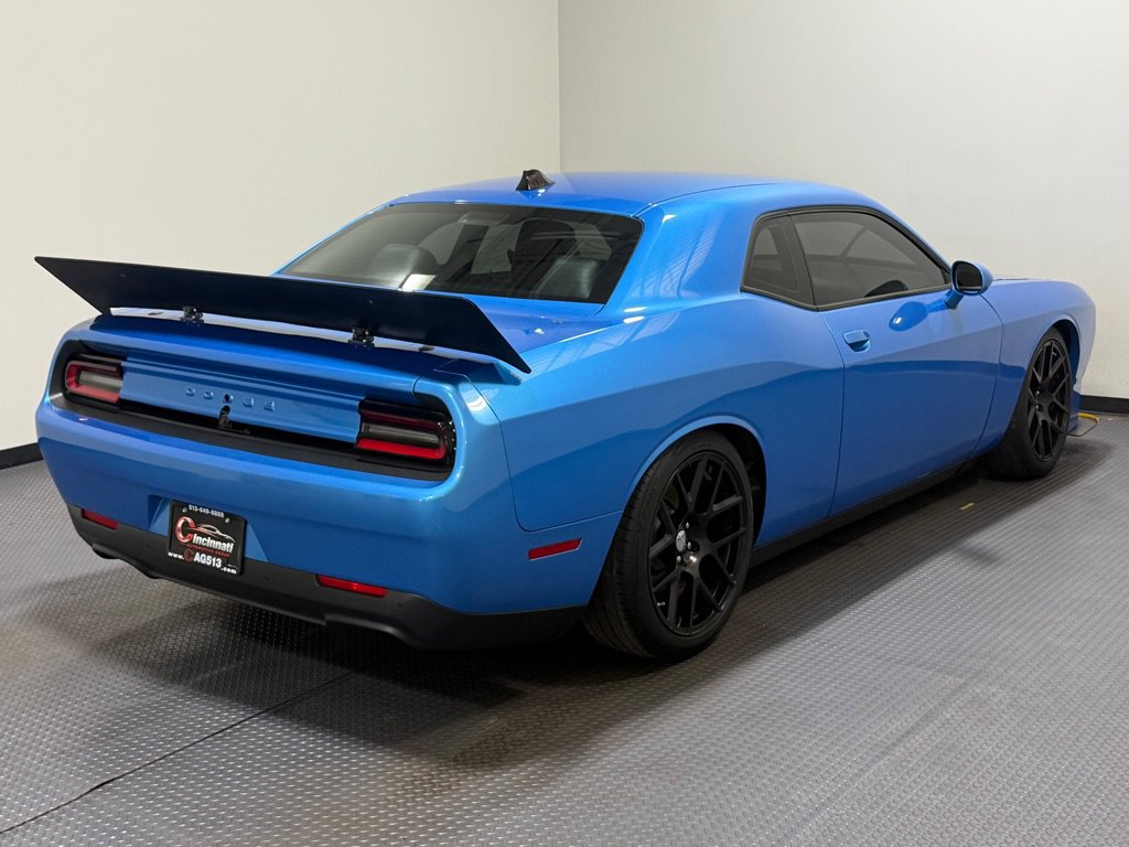 Used 2016 Dodge Challenger R/T Scat Pack w/ Leather Interior Group RWD image 5