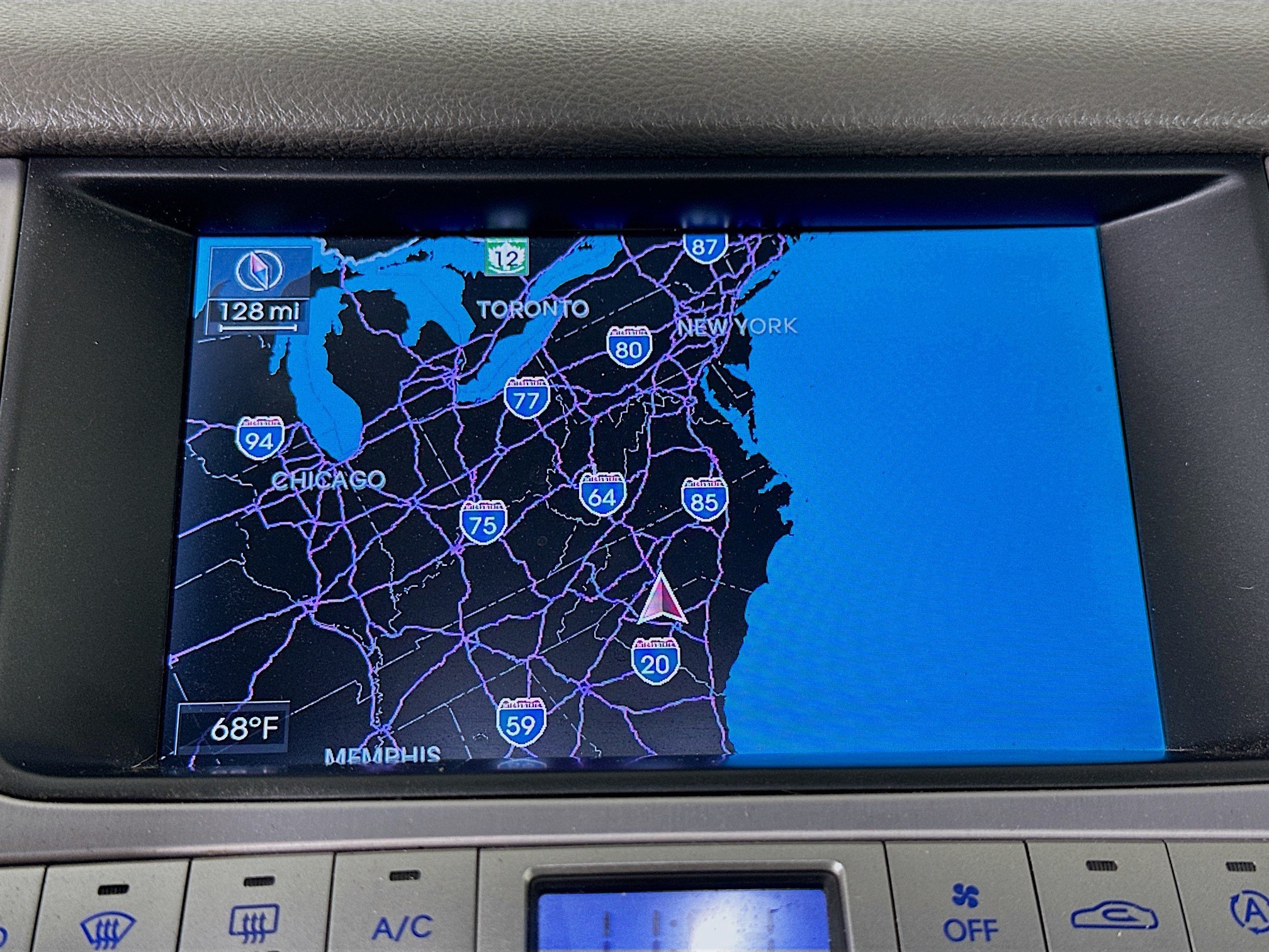Used 2012 Hyundai Genesis 4.6 RWD image 22
