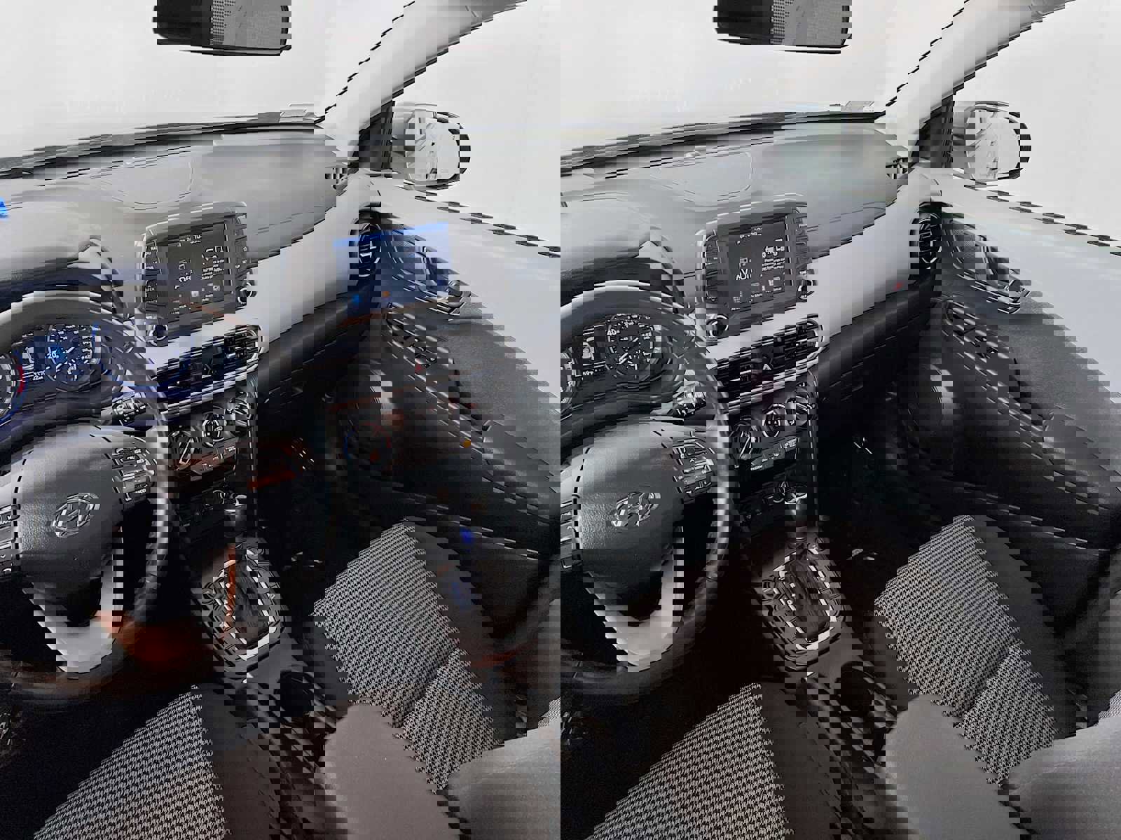 Used 2018 Hyundai Kona SEL AWD/4WD image 23