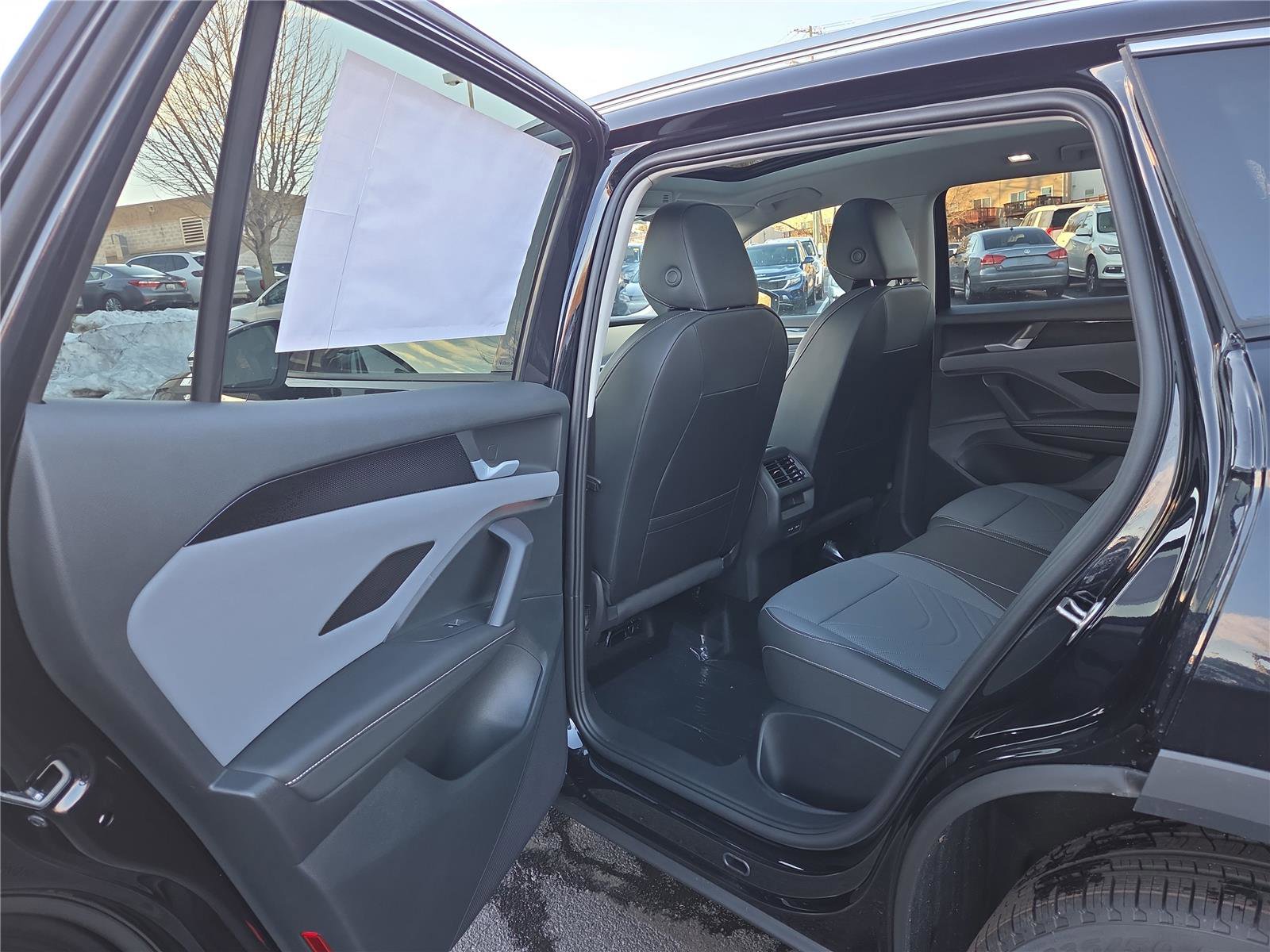 New 2026 Volkswagen Tiguan SE image 23