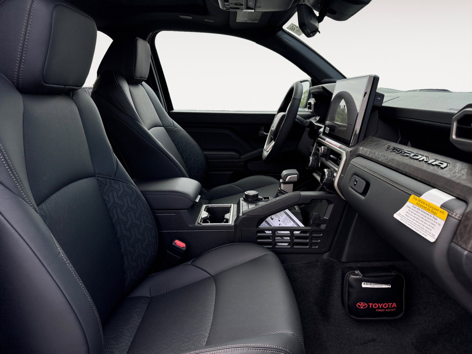 New 2025 Toyota Tacoma Limited image 17