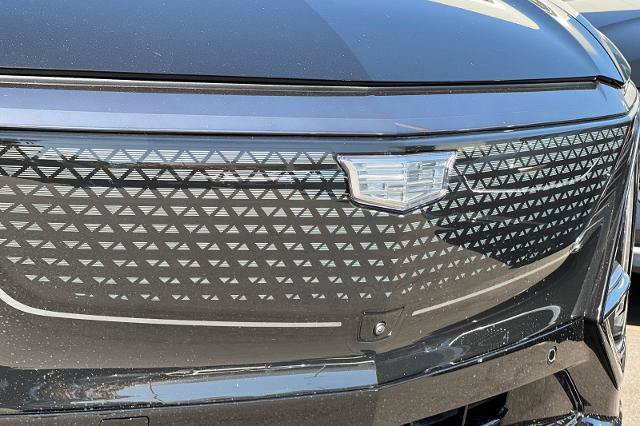 New 2026 Cadillac Lyriq Sport w/ LPO, Floor Liner Package AWD/4WD image 44