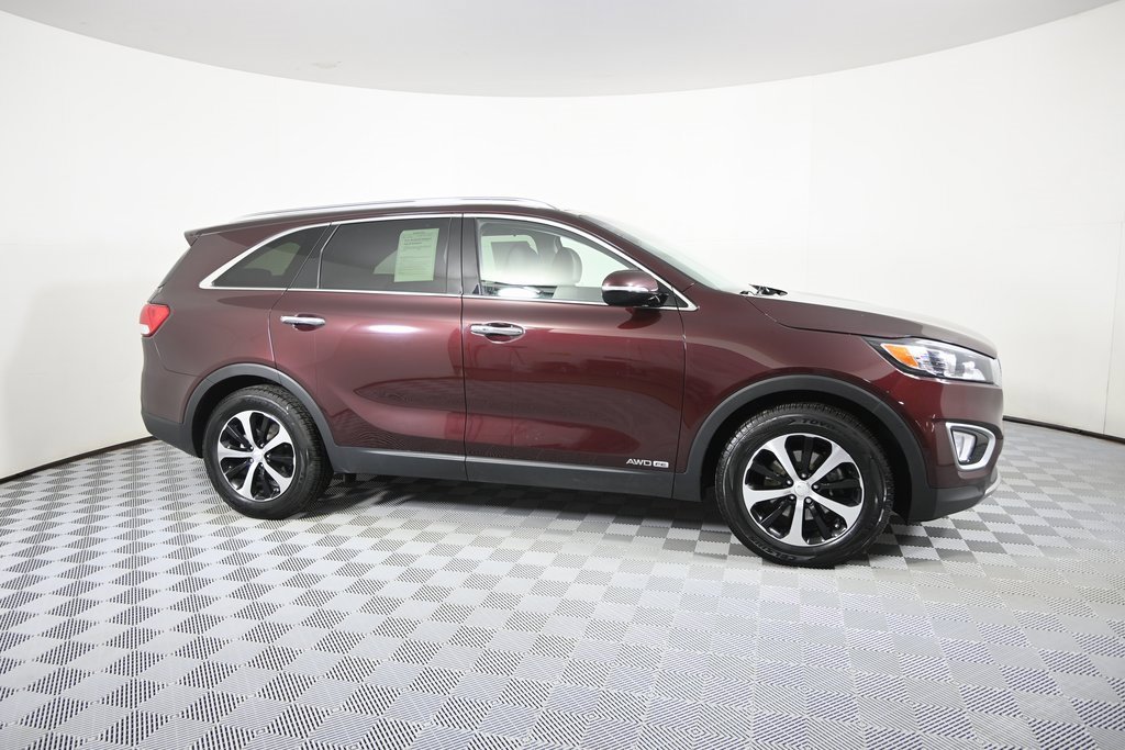 Used 2017 Kia Sorento EX w/ EX Advanced Touring Package image 8