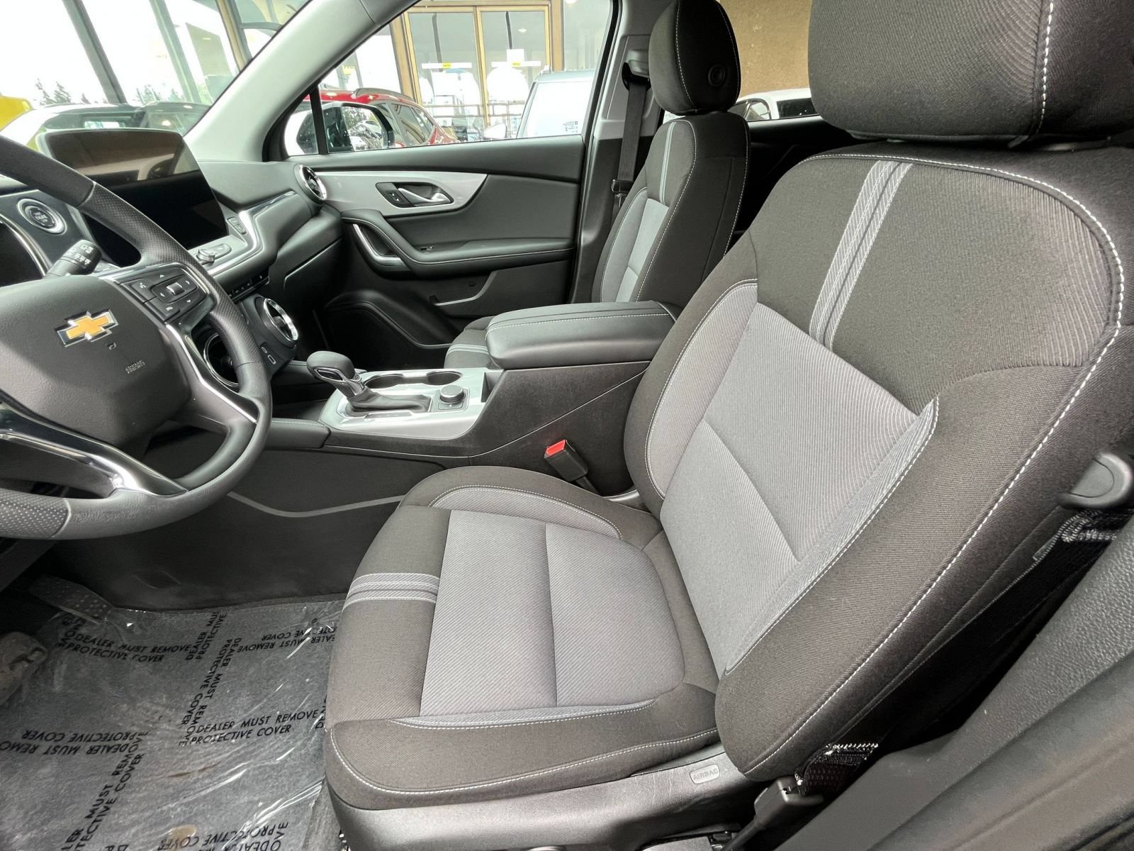 Used 2025 Chevrolet Blazer LT FWD image 27