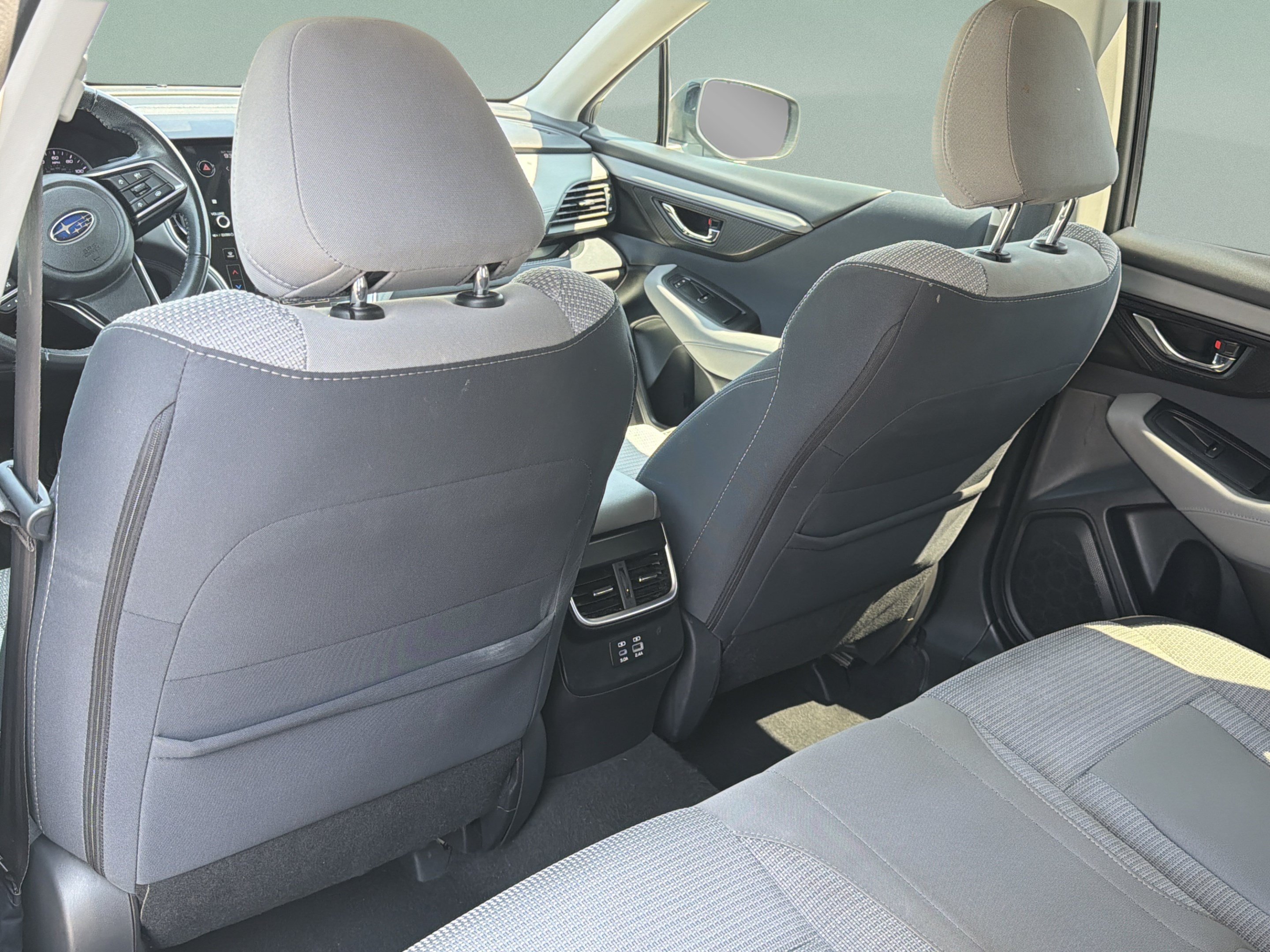 Used 2023 Subaru Outback Premium AWD/4WD image 27