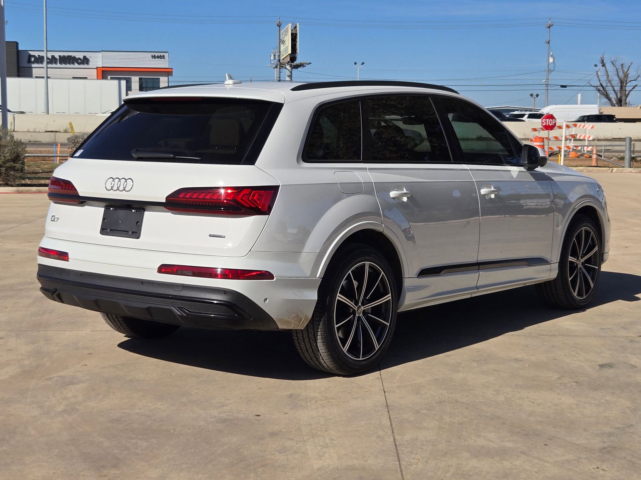 Used 2022 Audi Q7 3.0T Premium Plus w/ Premium Plus Package image 3