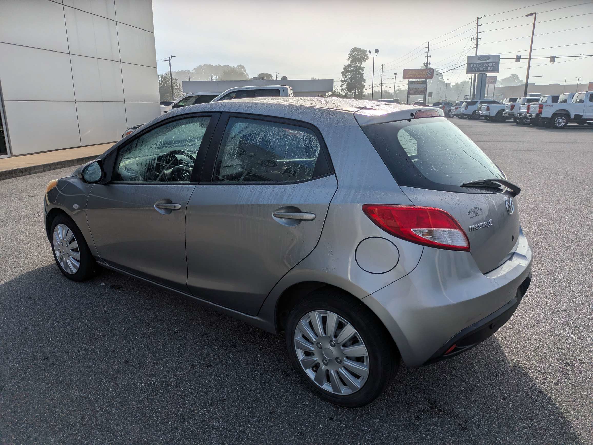 Used 2013 MAZDA MAZDA2 Sport FWD image 6