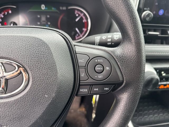 Used 2023 Toyota RAV4 LE image 12