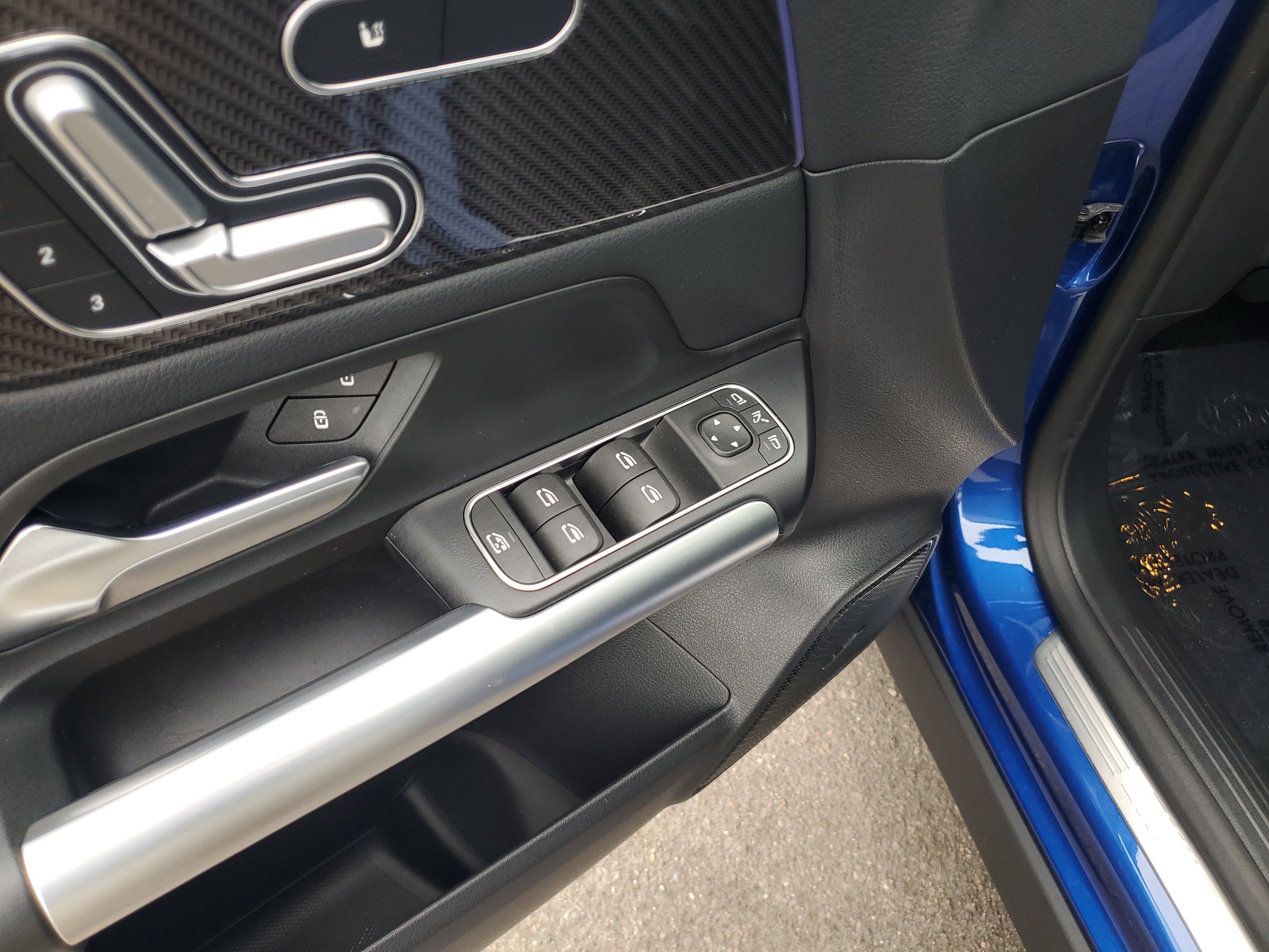 Certified 2025 Mercedes-Benz GLA 35 AMG 4MATIC image 20