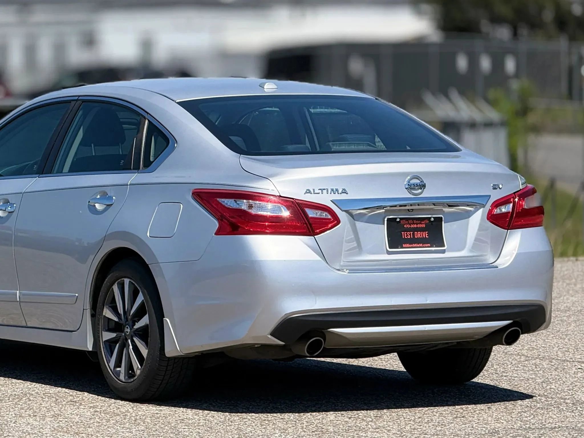Used 2017 Nissan Altima 2.5 SV FWD image 16