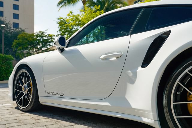 Used 2017 Porsche 911 4 Coupe AWD/4WD image 22